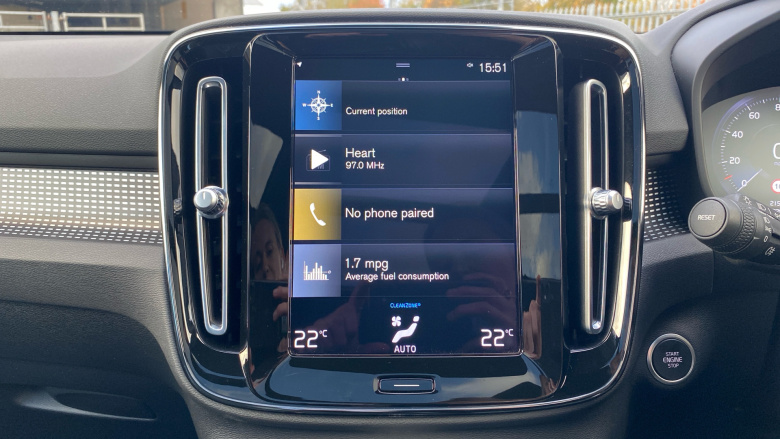 Volvo Xc40 2.0 B4P R DESIGN 5dr Auto Petrol Estate